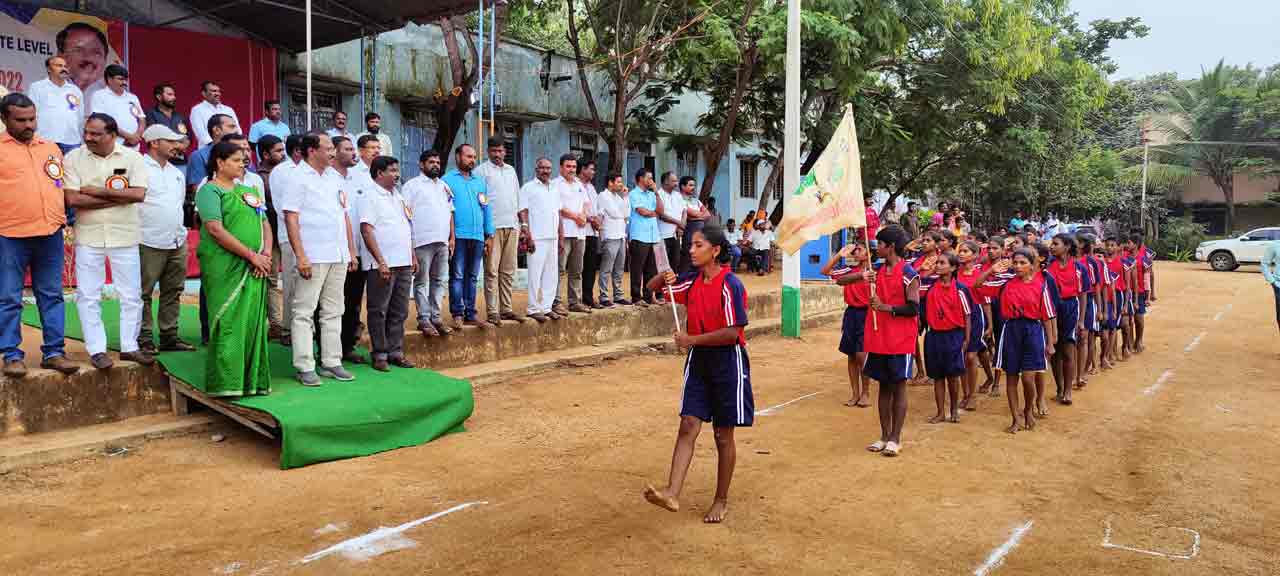 అట్టహాసంగా..రాష్ట్రస్థాయి ఖోఖో పోటీలు ప్రారంభం