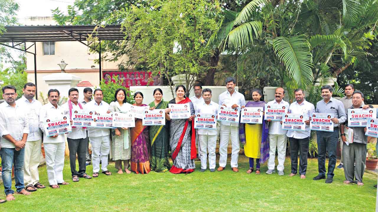 కేసీఆర్‌ వెంటే ఆదివాసీ గిరిజనులు