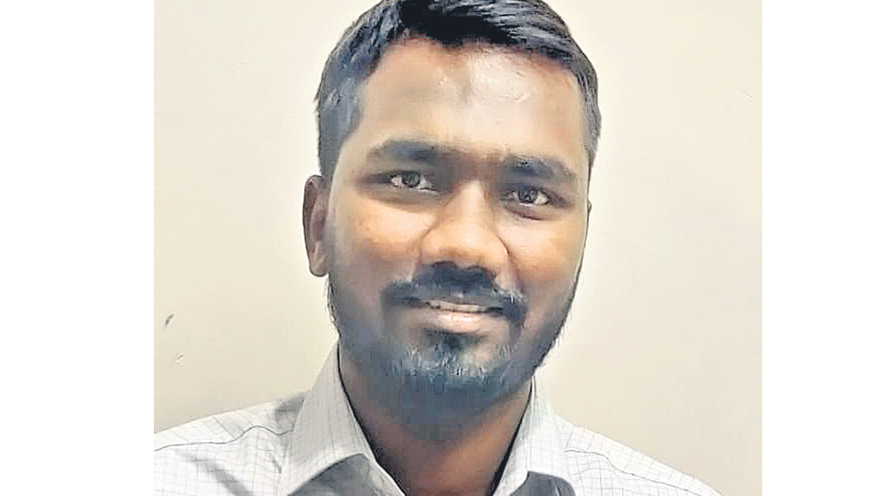 ఏసీబీ వలలో బుల్లెట్టు బండి సాంగ్‌ వరుడు