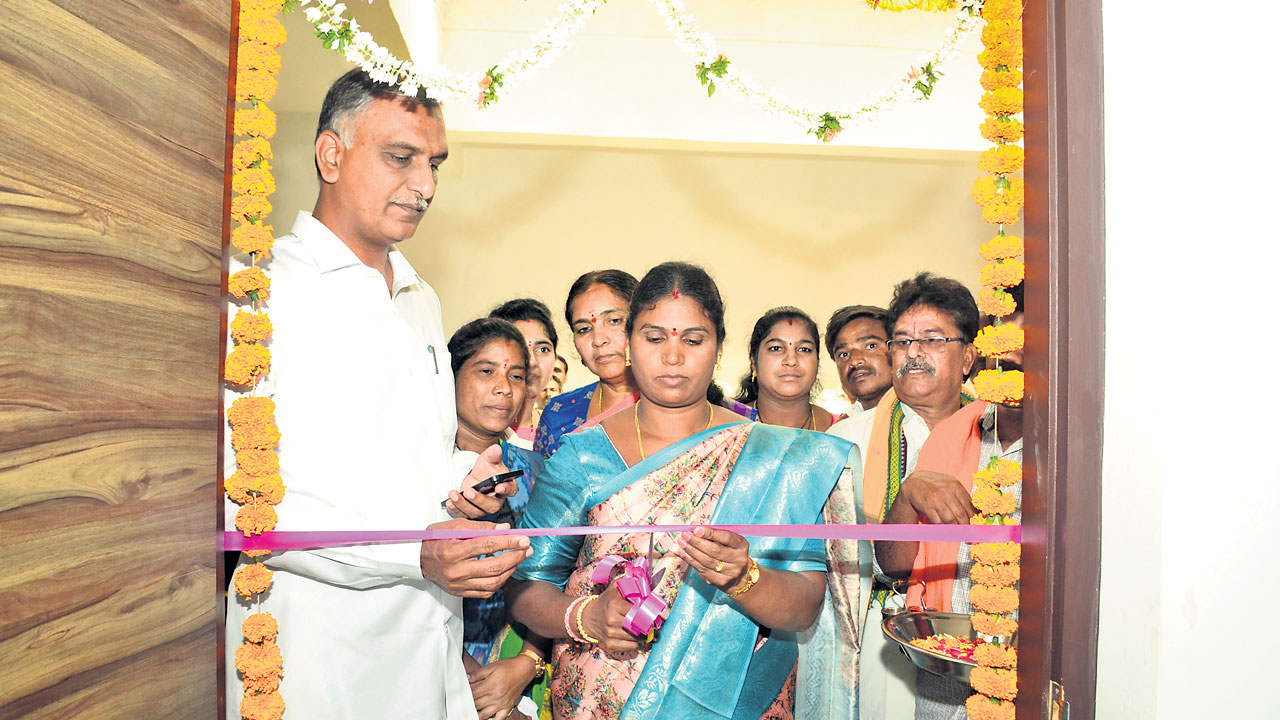 కేంద్రంలో రైతు వ్యతిరేక సర్కారు