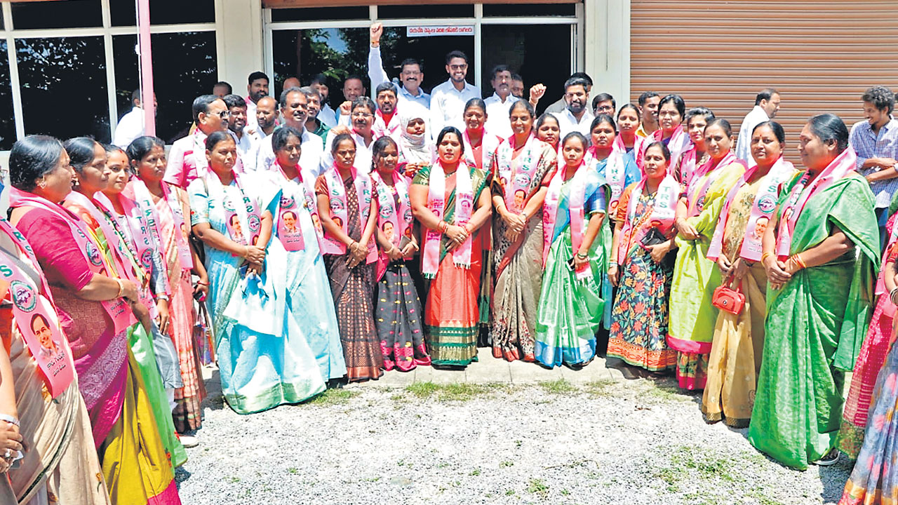 బడంగ్‌పేటలో బీజేపీకి ఎదురుదెబ్బ