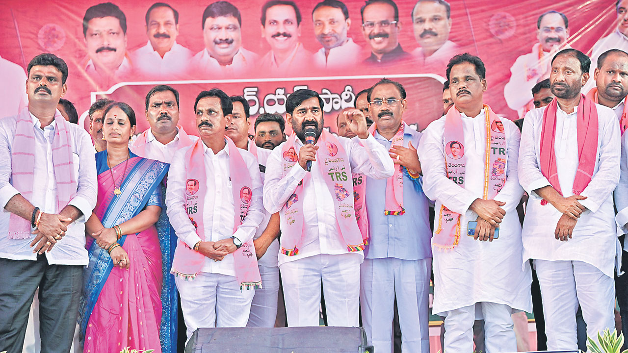 బీజేపీకి ఓట్లేస్తే మోటర్లకు మీటర్లే