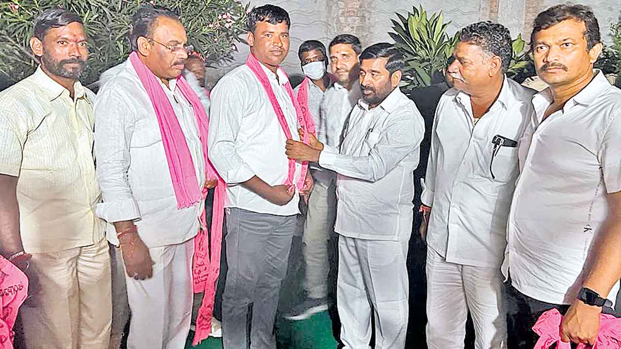 మునుగోడులో బీజేపీకి మూడో స్థానమే