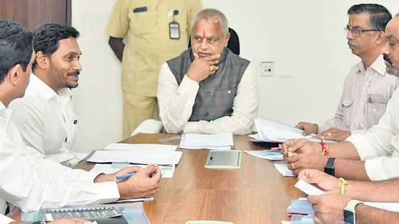 టీడీపీ నేతకు స్ట్రాంగ్ కౌంటర్‌ ఇచ్చిన ఏపీ సీఎం