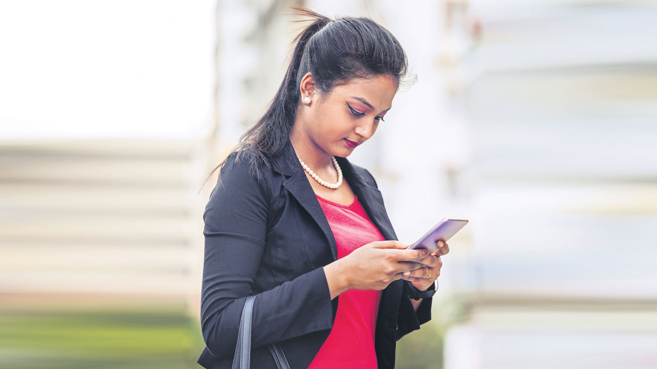 వాట్సాప్‌ గోడకు కేంద్రం చెవులు