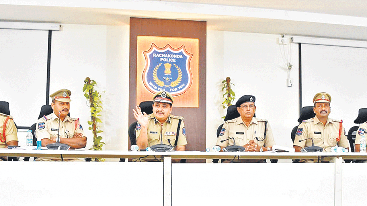 కూపన్లు ఇంటికే పంపి..