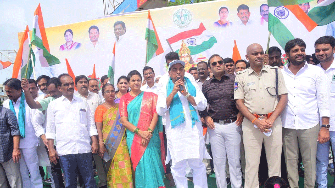 జాతీయ సమైక్యత చాటేందుకే..