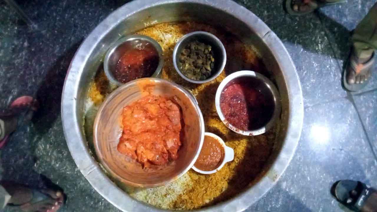 రెండు రోజుల చికెన్‌ నిన్నటి బిర్యానీ