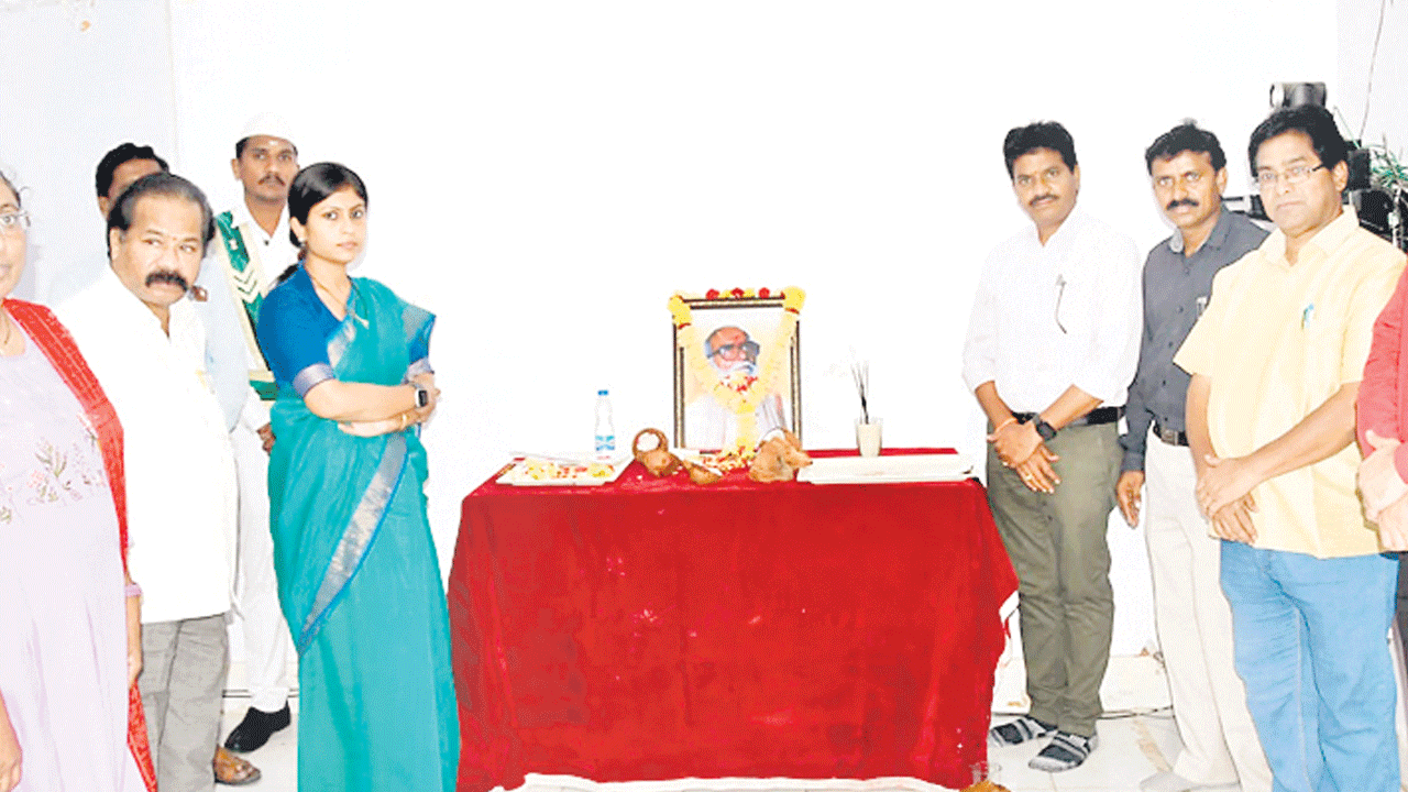 స్ఫూర్తి నింపిన కాళోజీ రచనలు