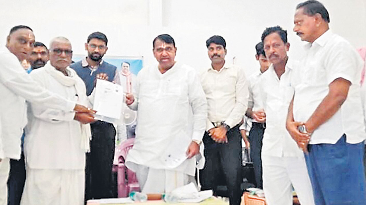 పోడు సమస్య పరిష్కారానికి కృషి