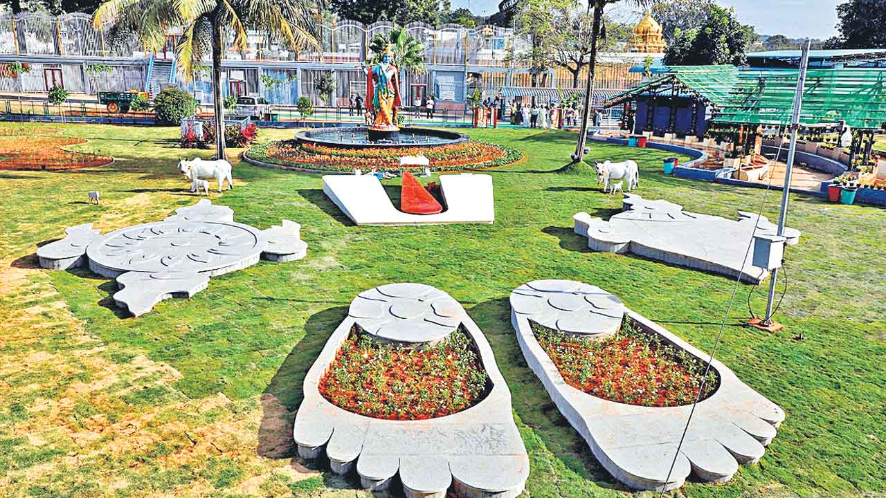 తిరుమలలో ఉద్యాన శోభ
