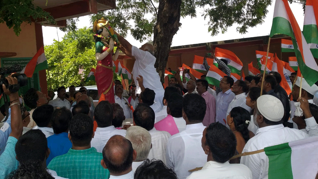 ఘనంగా వజ్రోత్సవాలు