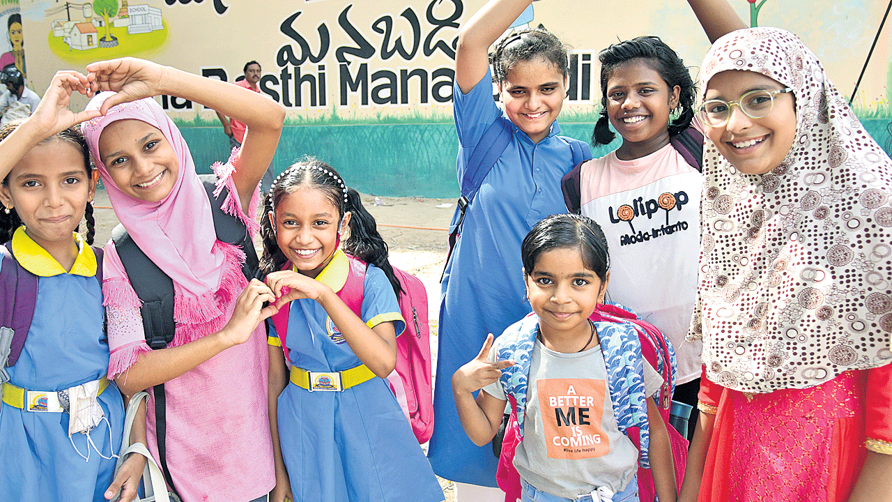 బడి బాగుపడేలా..