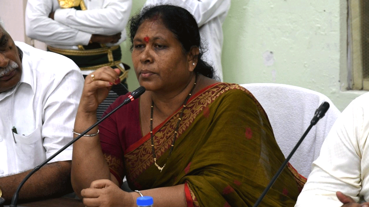 జాతీయ సమైక్యతా వజ్రోత్సవాలు జయప్రదం చేయాలి