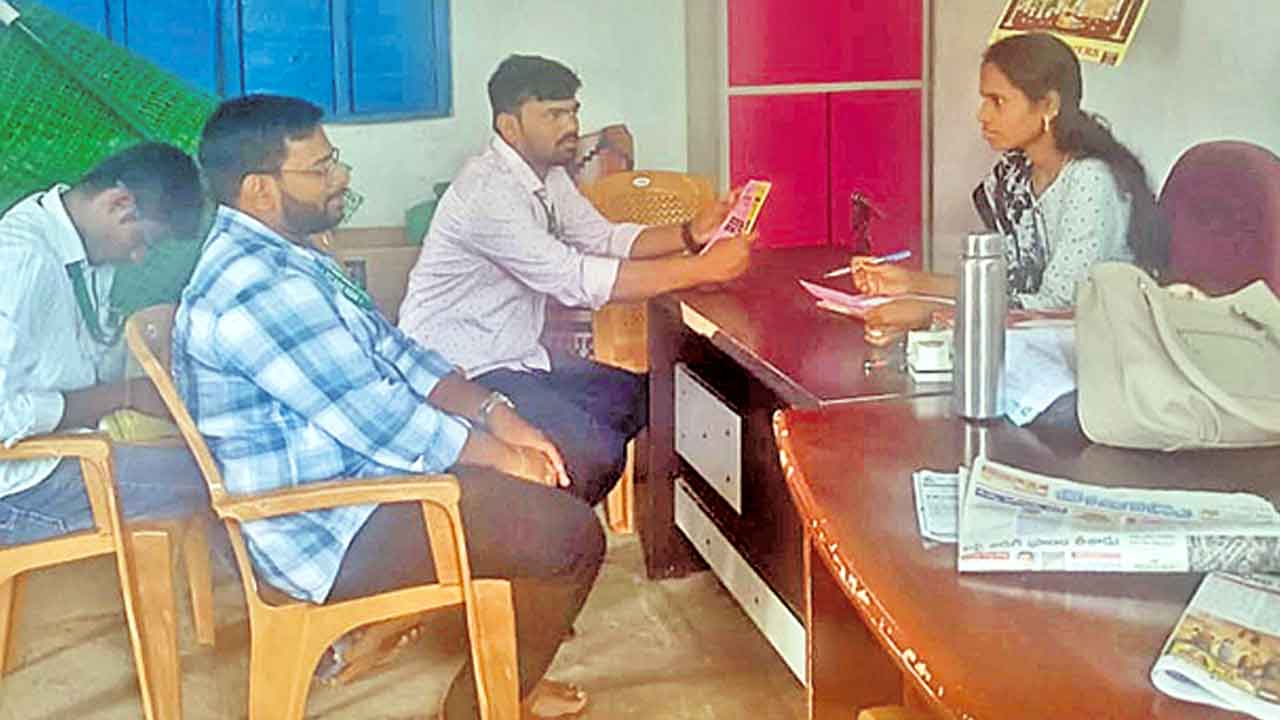 డీసీసీబీలో వజ్రోత్సవ డిపాజిట్‌ స్కీం