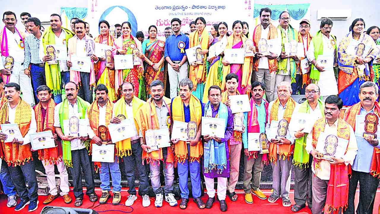 గురువులకు వందనం