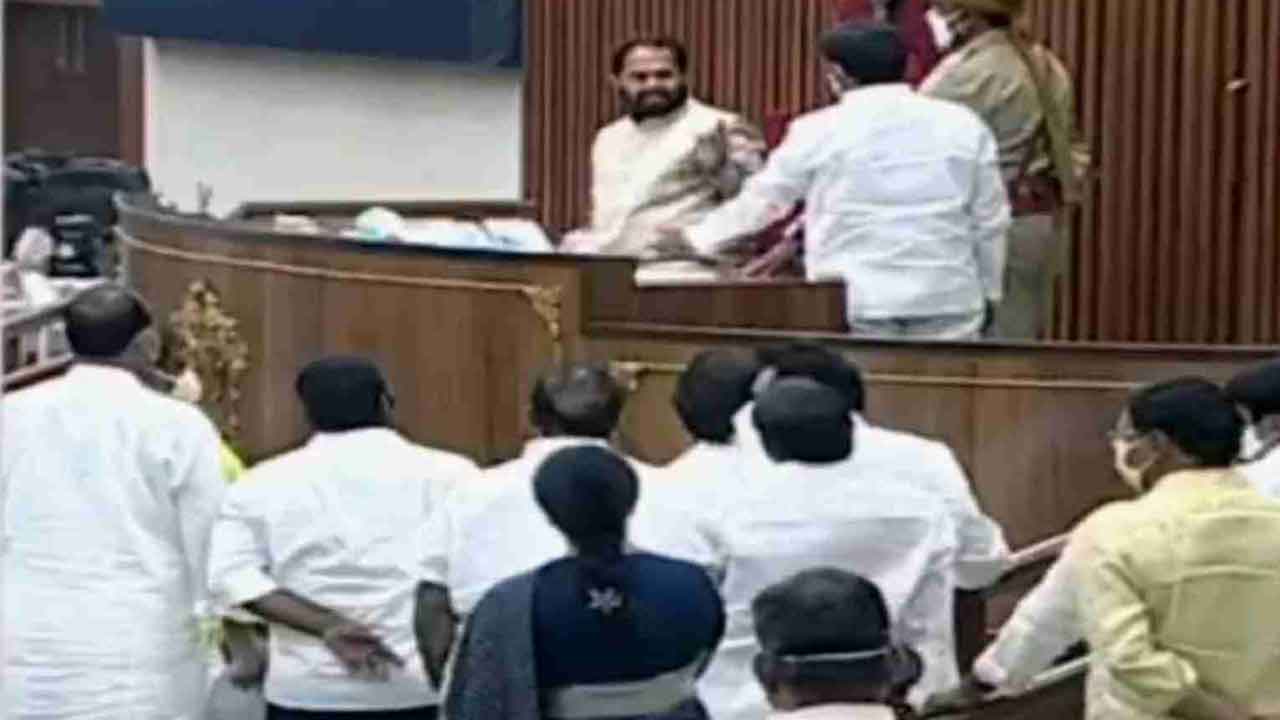 మూడోరోజూ ఏపీ అసెంబ్లీ నుంచి టీడీపీ సభ్యుల సస్పెన్షన్‌