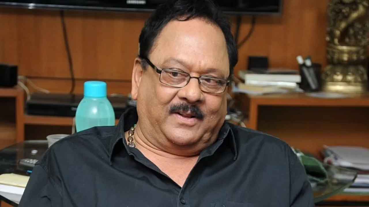 మొగల్తూరులో కృష్ణంరాజు సంస్మరణ సభ.. తరలివచ్చిన అభిమానులు