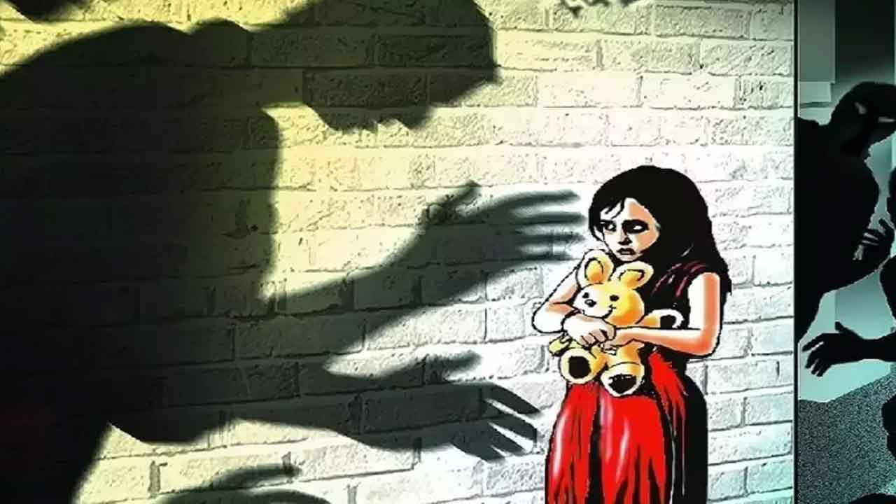 దారుణం .. తిరుపతి జిల్లాలో బాలికపై సామూహిక లైంగిక దాడి