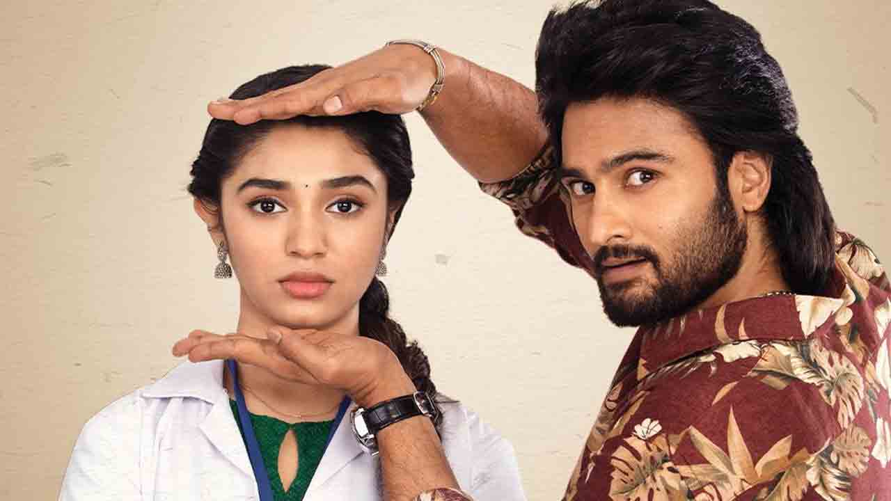 Aa Ammayi Gurinchi Meeku Cheppali Trailer | డైరెక్ట‌ర్‌గా సుధీర్ బాబు..హీరోయిన్‌గా కృతిశెట్టి..ఇంట్రెస్టింగ్‌గా ట్రైల‌ర్