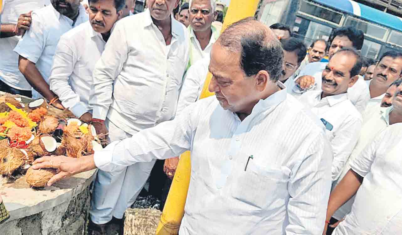 సాయుధ పోరాటంలో ఐలమ్మ పాత్ర కీలకం