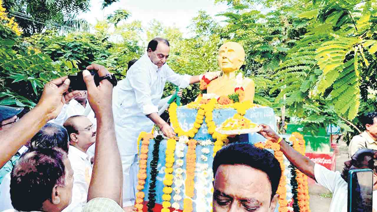 చైతన్యానికి ప్రతీక ఐలమ్మ