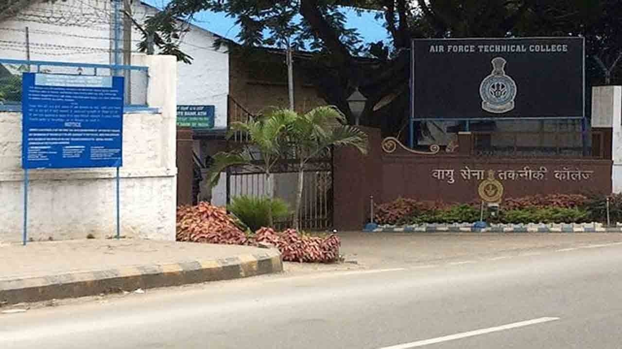 ఎయిర్ ఫోర్స్ క్యాడెట్  ఆత్మహత్య… ఆరుగురు అధికారులపై హత్య కేసు