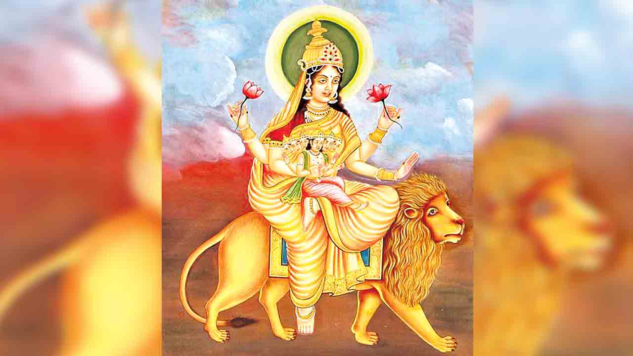 విశ్వజనని.. స్కందమాత