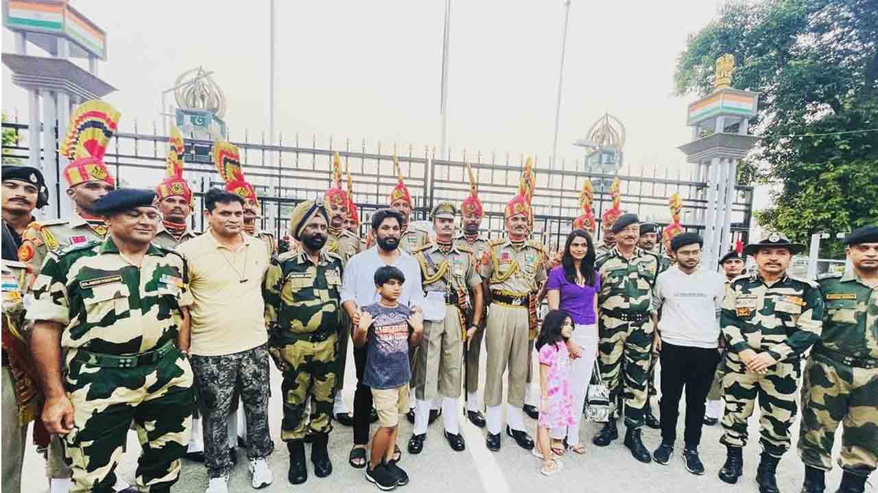 Allu Arjun | బీఎస్ఎఫ్ జ‌వాన్ల‌తో అల్లు అర్జున్ ఫ్యామిలీ..ట్రెండింగ్‌లో స్టిల్‌