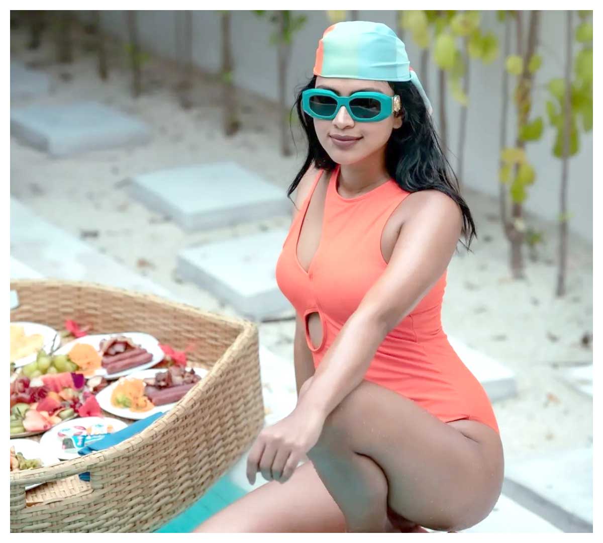 Amala Paul | బికినీలో రెచ్చిపోయిన అమ‌లాపాల్.. ఫొటోలు వైరల్