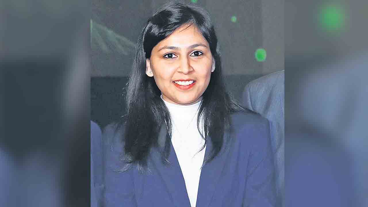 అమ్మలు..పాత బొమ్మలు!