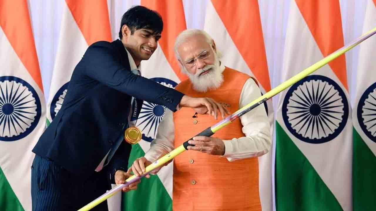 BCCI | నీరజ్ చోప్రా జావెలిన్‌ను భారీ ధరకు కొన్న బీసీసీఐ