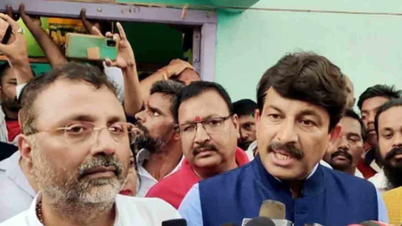 బీజేపీ ఎంపీ ఫిర్యాదుతో… దియోఘ‌ఢ్ డిప్యూటీ కమిషనర్‌పై దేశద్రోహం కేసు