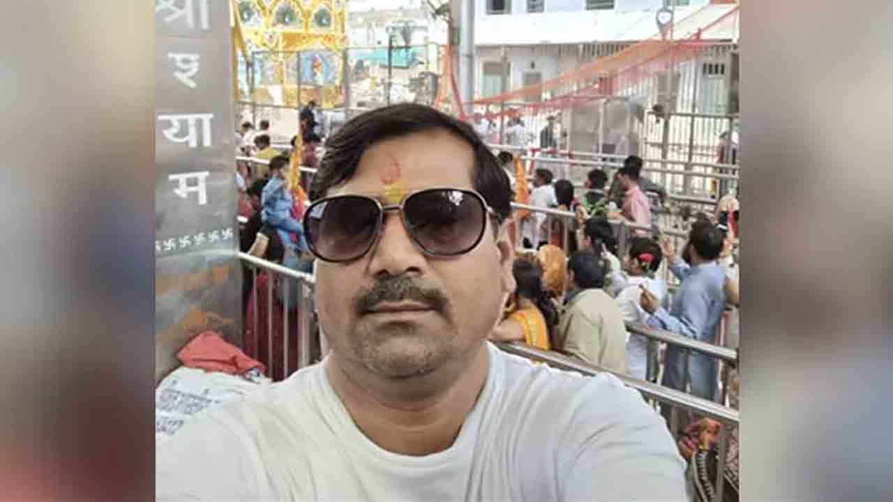 బీజేపీ నాయ‌కుడు దారుణ హ‌త్య‌