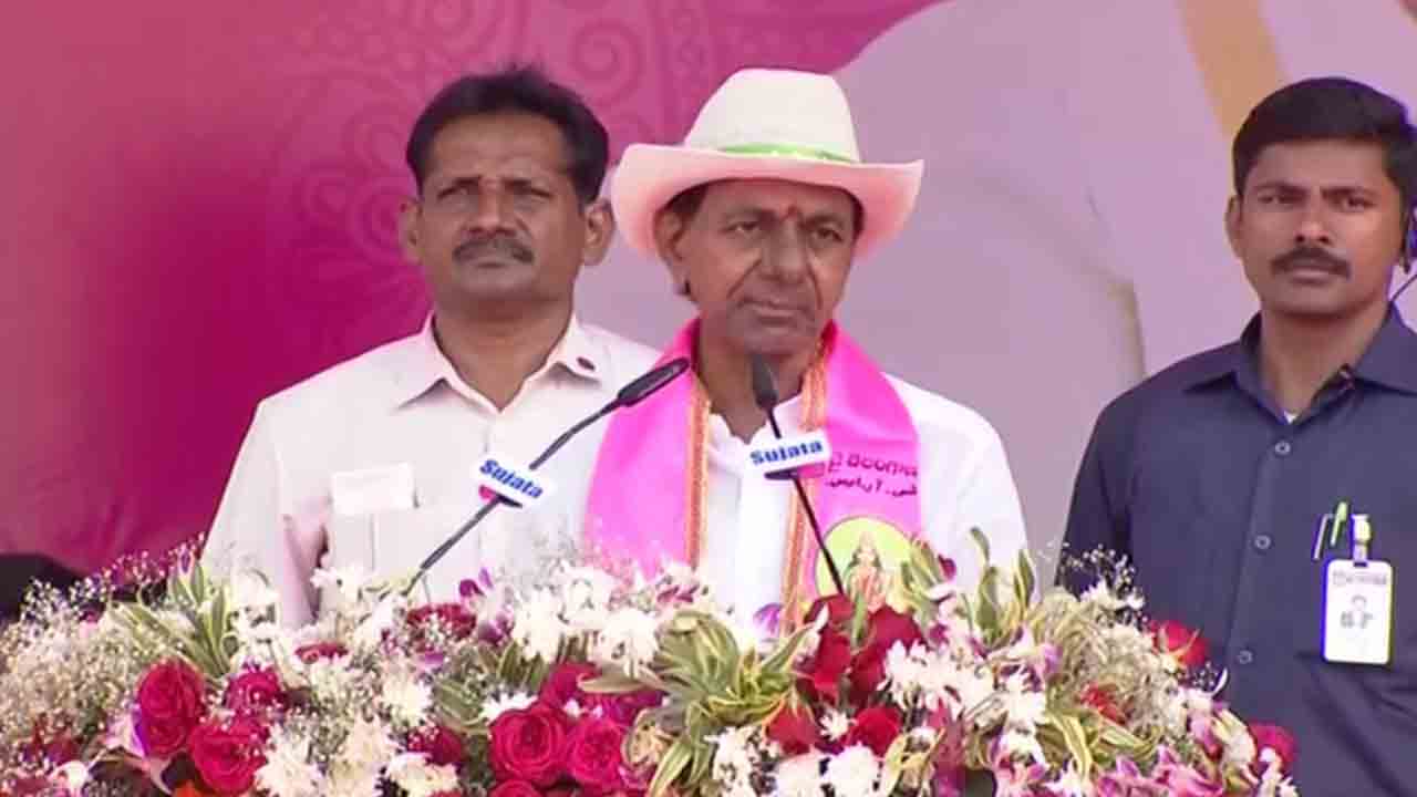 కార్పొరేట్‌ గద్దలకు 12లక్షలకోట్ల మాఫీ.. రైతులకు 1.45లక్షల కోట్లు ఇవ్వరా? ప్రధానిపై సీఎం కేసీఆర్‌ ఫైర్‌