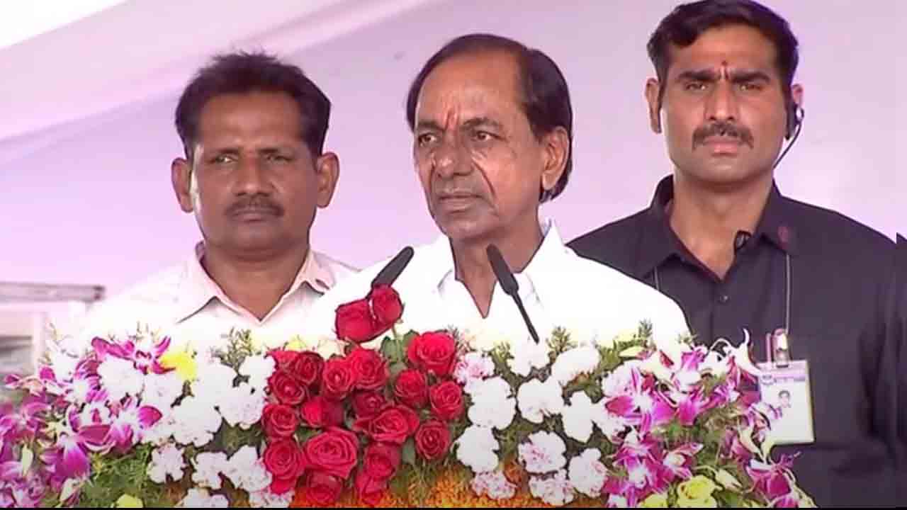 పేద ప్ర‌జ‌ల ఉసురుపోసుకుంటున్నారు.. మోదీపై సీఎం కేసీఆర్ ఫైర్