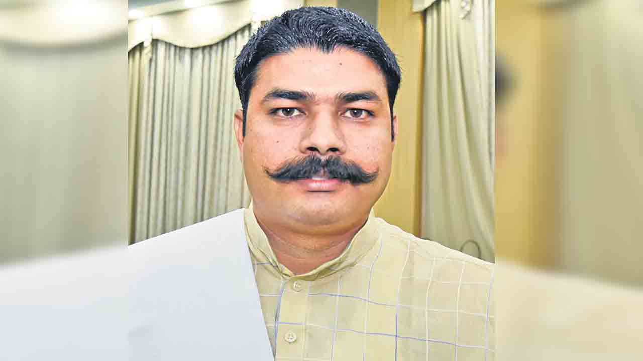 యూపీలో రైతు బతుకు దయనీయం: రైతు ఉద్యమ నాయకుడు బాదరి పర్వీన్‌