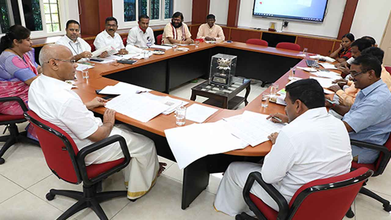 శ్రీ‌వాణి ట్రస్టు ఆధ్వర్యంలో రెండో ద‌శ‌లో 111 ఆల‌యాల నిర్మాణం : టీటీడీ ఈఓ ధ‌ర్మారెడ్డి