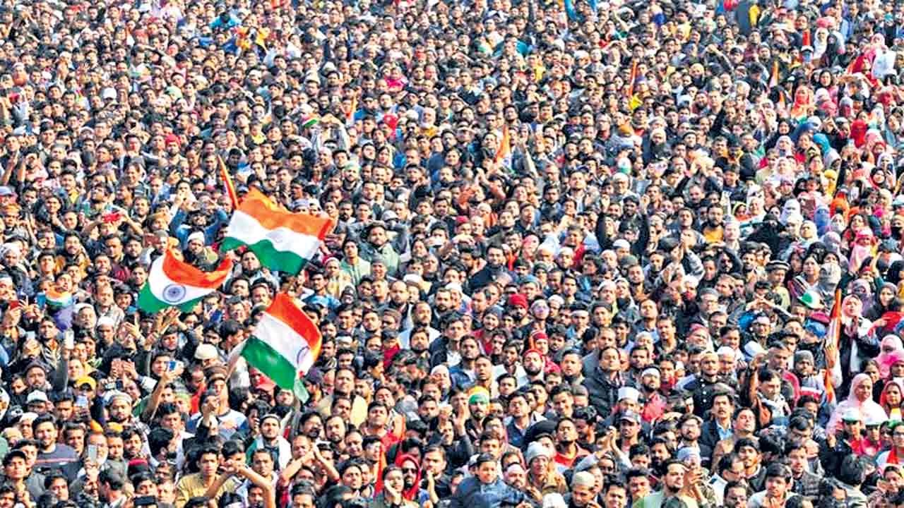 ఐక్యతతోనే రాజ్యాధికారం