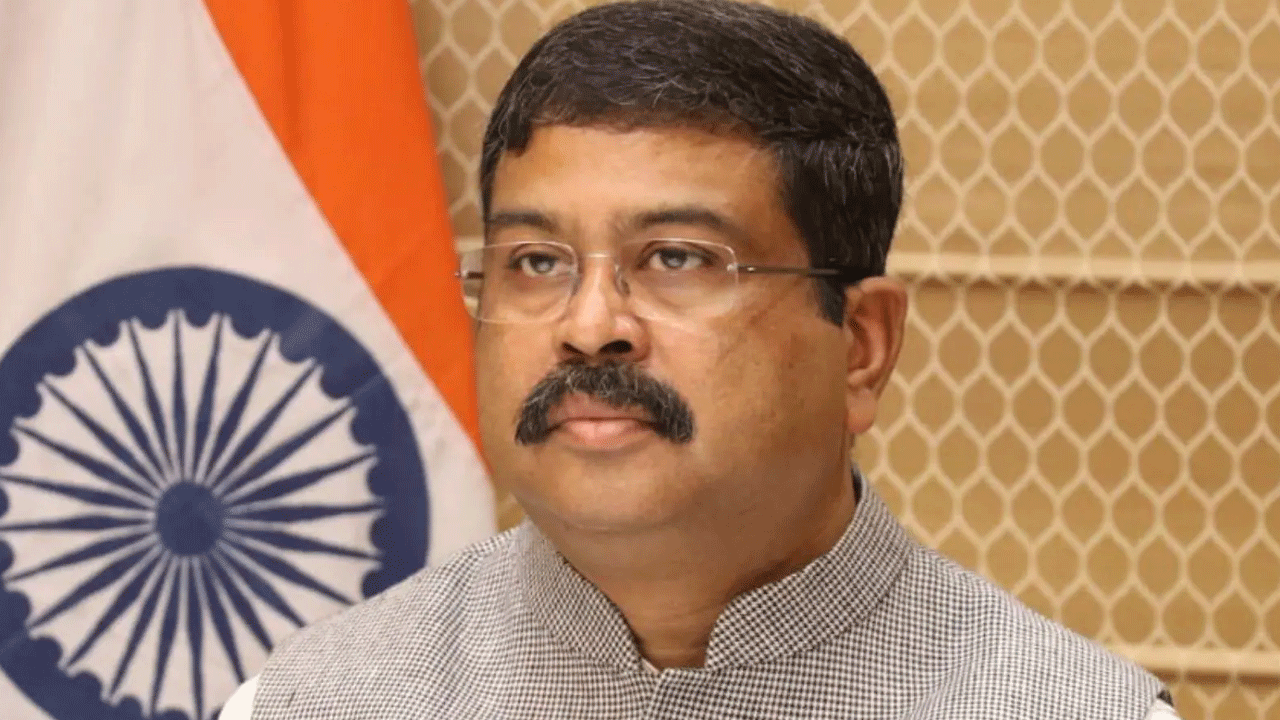 Dharmendra Pradhan | ఆ టెస్ట్‌లో నీట్‌, జేఈఈ విలీనం ప్లానేమీ లేదు.. తేల్చేసిన కేంద్ర మంత్రి ధ‌ర్మేంద్ర ప్ర‌ధాన్‌