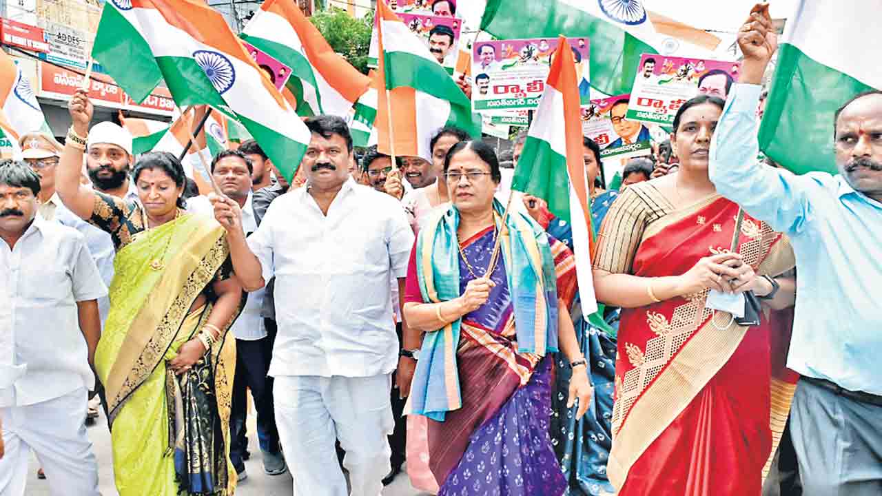 ప్రగతి పథంలో స్వరాష్ట్రం..