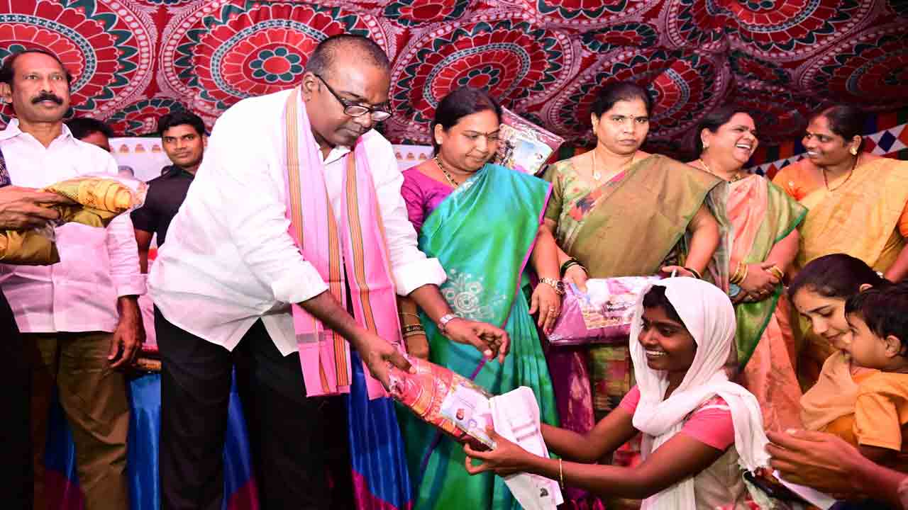 ‘కేంద్ర’ సంస్కరణలతో రైతులపై భారం