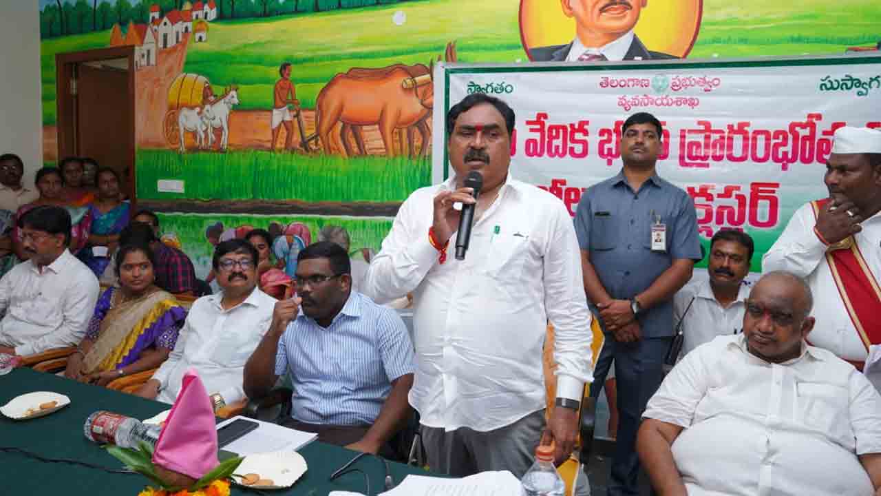 కేంద్రం ఎన్ని అడ్డంకులు సృష్టించినా.. అభివృద్ధి, సంక్షేమ యుద్ధం ఆగదు : ఎర్రబెల్లి