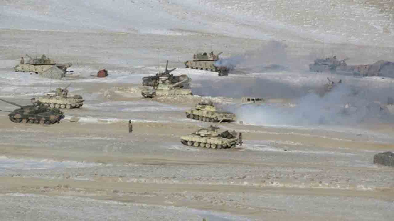 లడఖ్‌లో కీలక పాయింట్‌ నుంచి… భారత్‌, చైనా దళాలు వెనక్కి