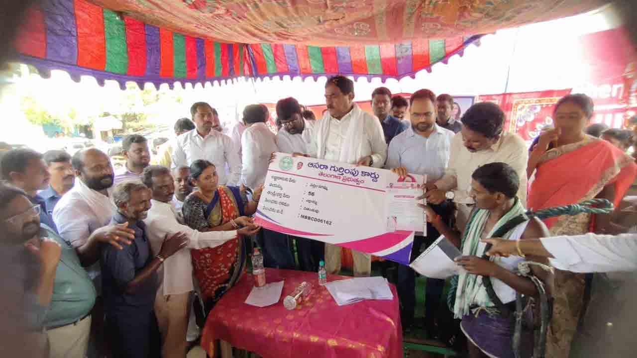 అరకోటి మందికి ఆసరా పెన్షన్లు: మంత్రి ఎర్రబెల్లి