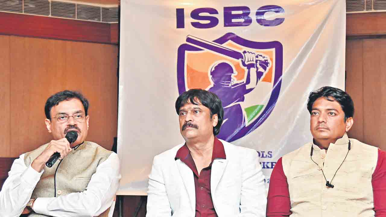 పాఠశాల పిల్లల కోసం క్రికెట్‌ బోర్డు