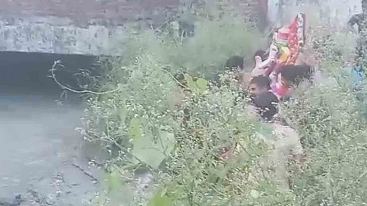 గ‌ణేశ్ నిమ‌జ్జ‌న వేడుక‌ల్లో అప‌శృతి.. ఏడుగురు మృతి