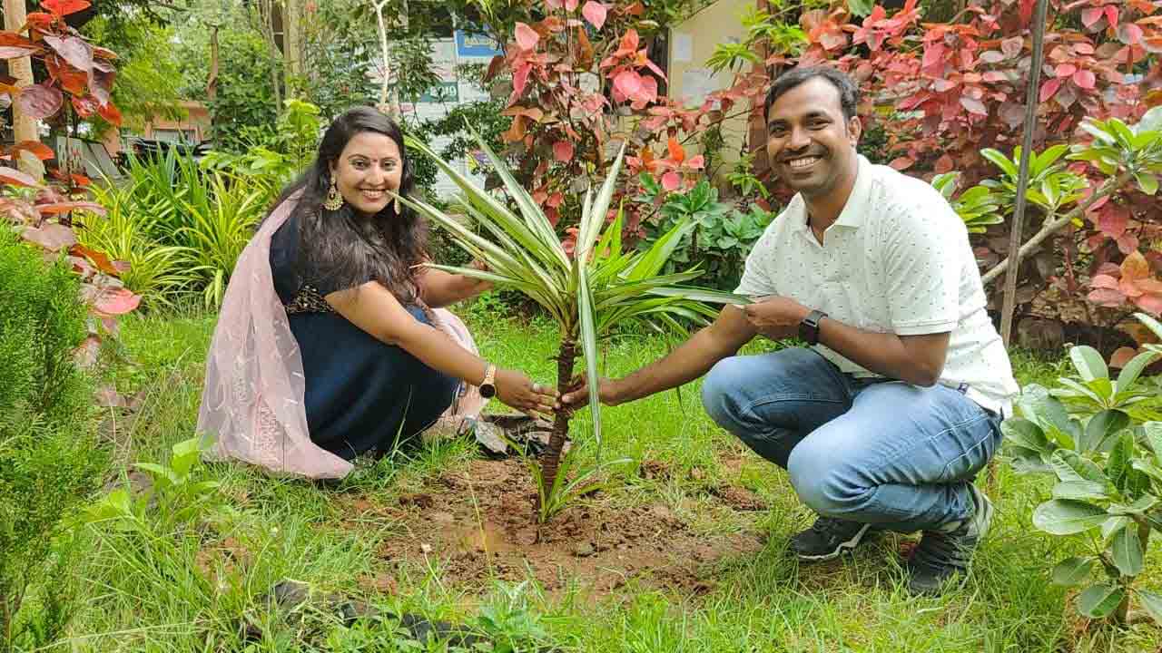 గ్రీన్ ఇండియా చాలెంజ్లో మొక్కలు నాటిన టైక్వాండో ప్లేయర్ సింధు తపస్వి