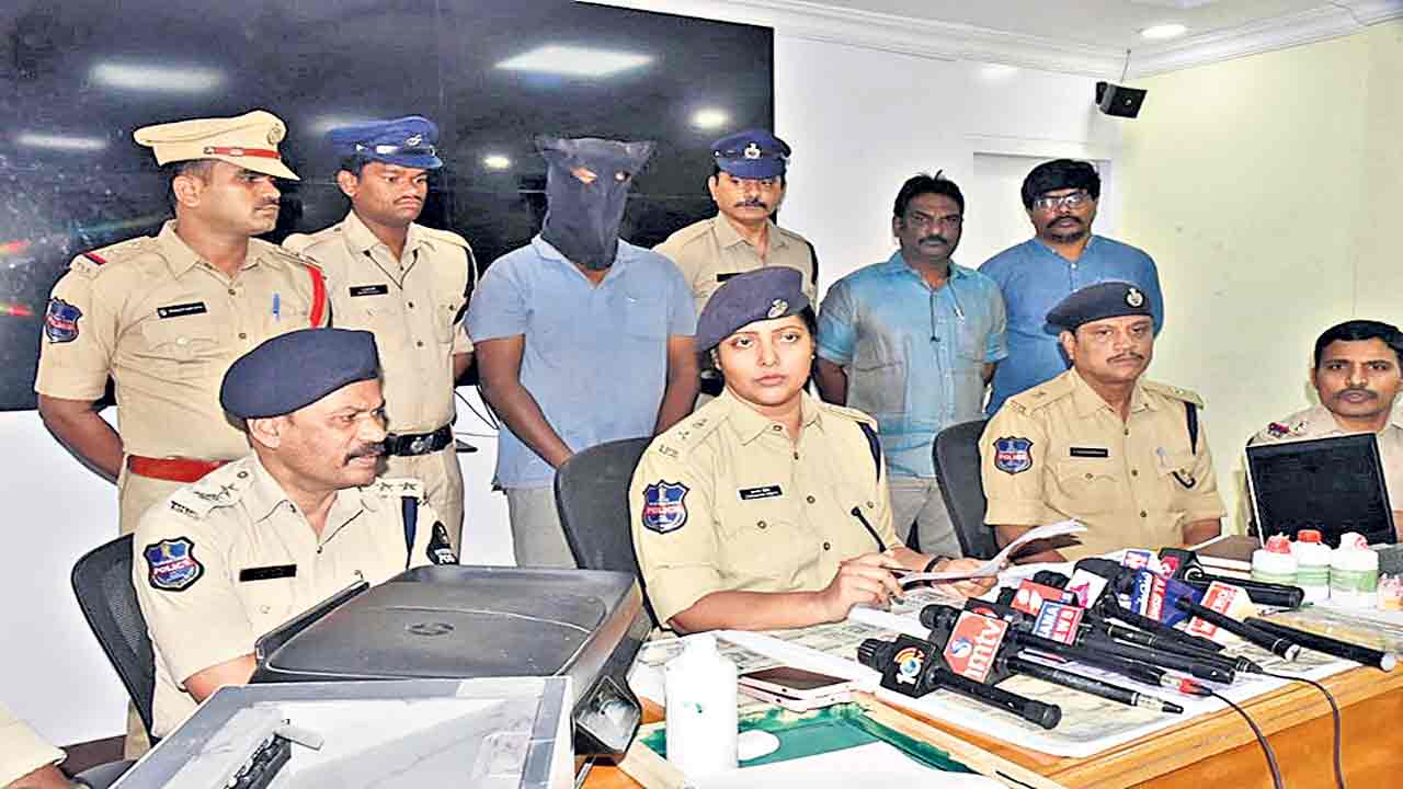 వంద నోటు పట్టించింది