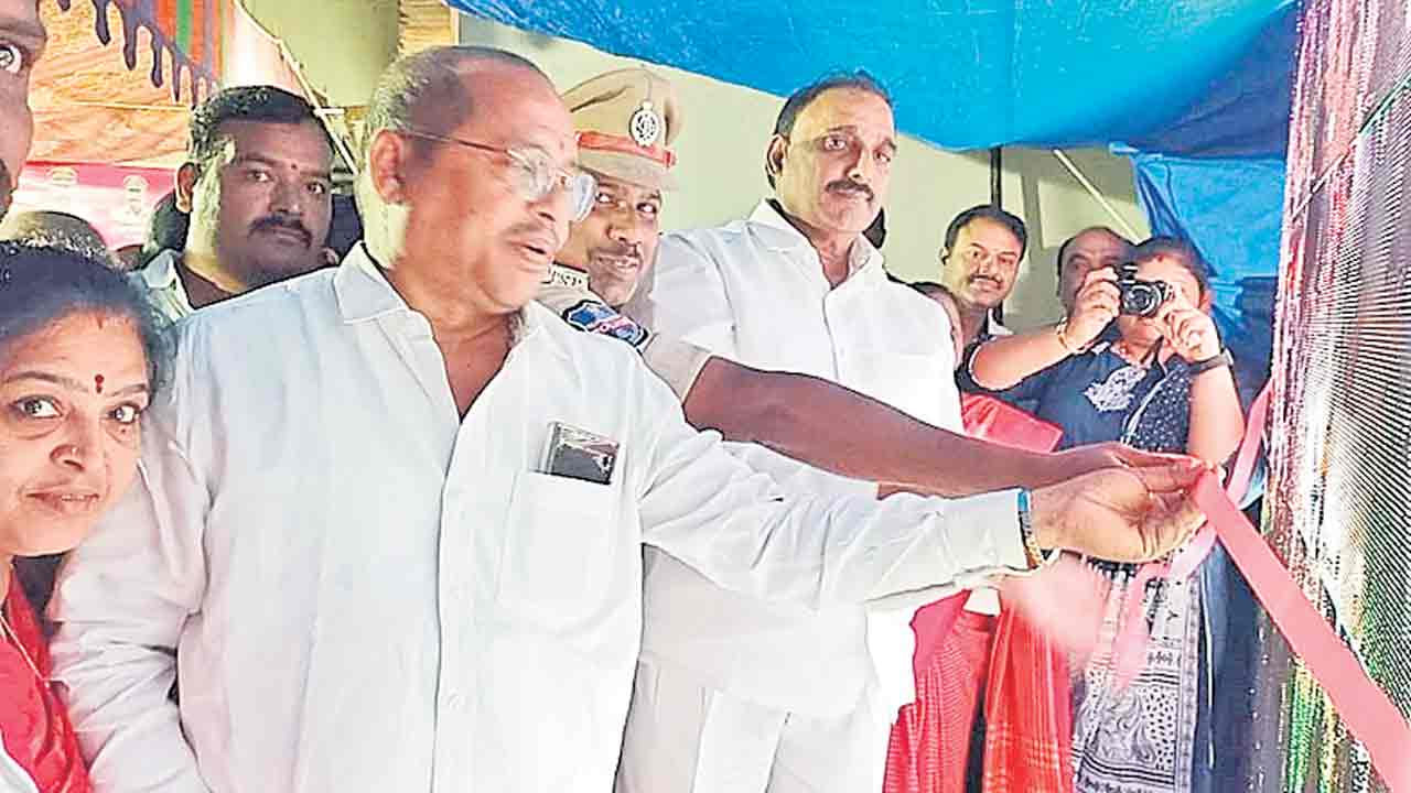 సీసీ కెమెరాలతో నిరంతర నిఘా